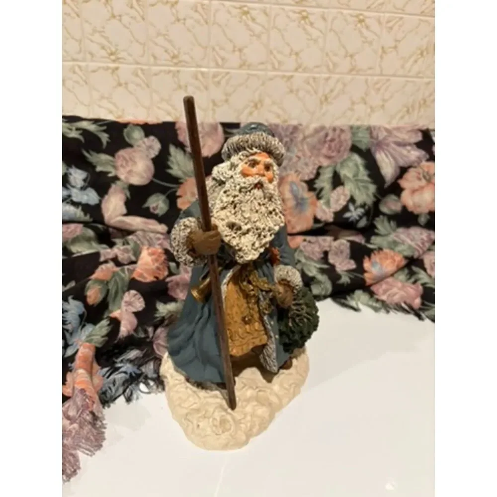 VTG 1988 June McKenna Santa Figurine *READ
